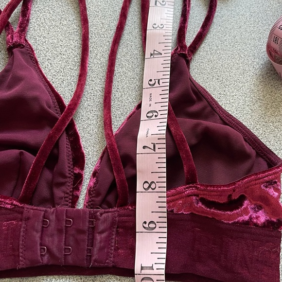 PINK V/S Velvet Strapy Bra Size XS - Picture 6 of 8